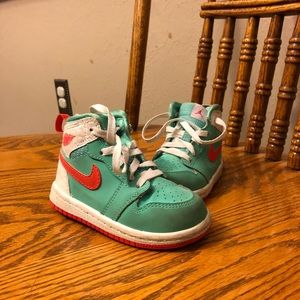 Toddler sz 6c Nike Jordan’s
